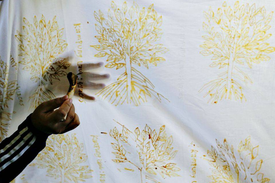 Indonesian Batik-makers harness Mangroves to cater to serve eco-dyes demand